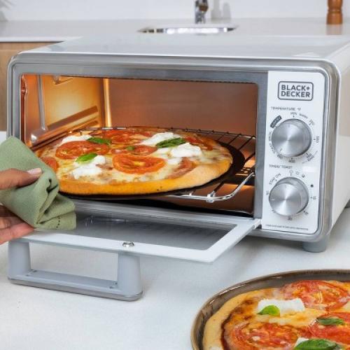 BLACK DECKER Crisp ‘N Bake Pro 4 Slice Air Fry Toaster Oven