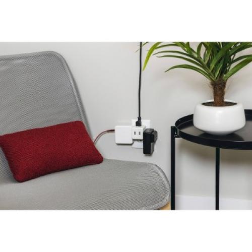 Power Gear 3-Outlet Grounded Cube Tap with 2 USB Ports 2.4A Surge 245J White