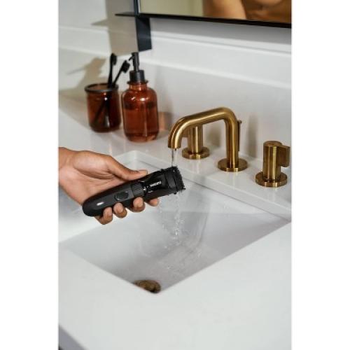 MANSCAPED The Beard Hedger SkinSafe Cordless Beard Trimmer, Waterproof Clippers for Facial Hair Shaving