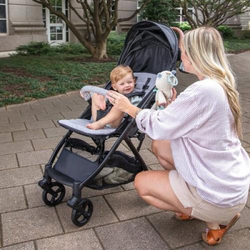 Summer by Ingenuity 3D Quick Close CS  Stroller