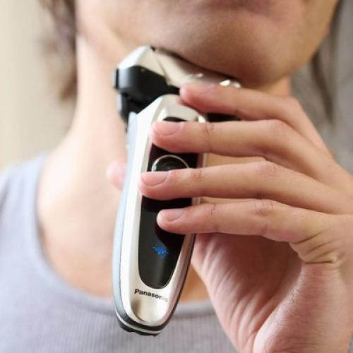 Panasonic ARC 5-Blade Advanced Men's Electric Shaver with Clean & Charge System ES-LV95-S
