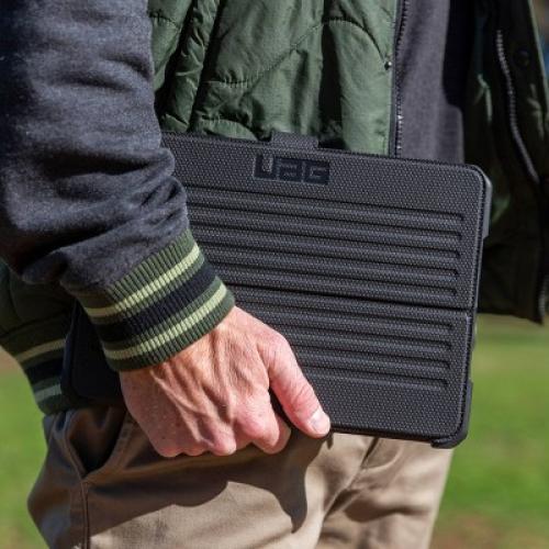 Urban Armor Gear (UAG) Apple iPad 10.2-inch (9th/8th/7th Gen, 2019/2020/2021) Metropolis Case - Black