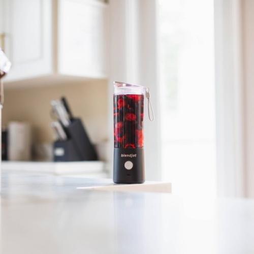 BlendJet 2 Portable Blender with Orbiter drinking lid - Black