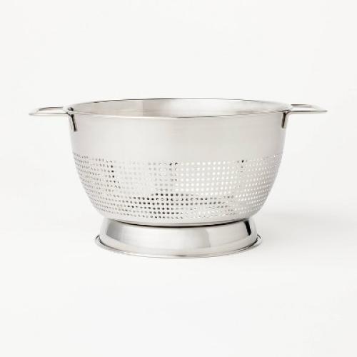 (3 piece set) 3qt Stainless Steel Colander Silver oven mitt dark gray 6 cast iron skillet