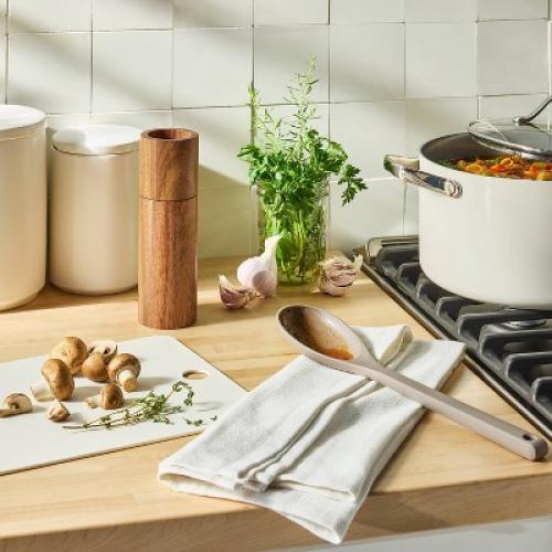 8 Acacia Salt or Pepper Grinder Natural Wood - Figmint™