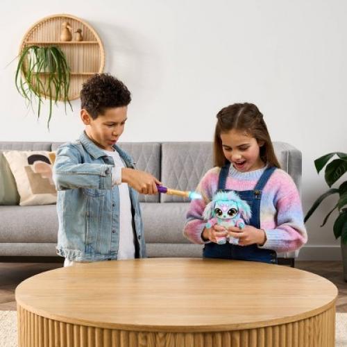 Magic Mixies Blue Magical Crystal Ball