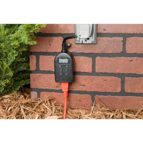 GE 3-Outlet Grounded Extension Cord Indoor/Outdoor 16AWG 25' Black