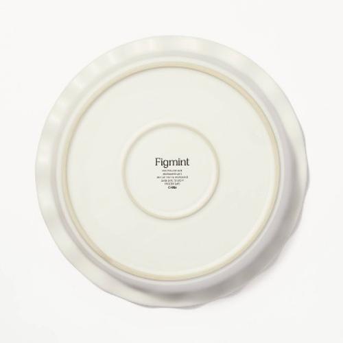 9 Round Stoneware Ruffle Pie Dish Cream - Figmint™