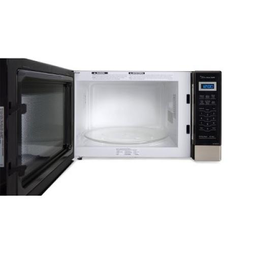 Panasonic 1.2 Inverter Microwave - Stainless Steel NN-SN67HS: Countertop, 1200W, 12 Programs, Digital Display