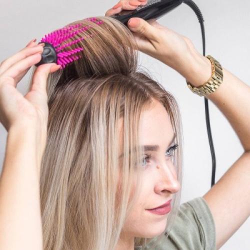 Revlon Pro Collection Heated Silicone Bristle Curl Brush Black - 1