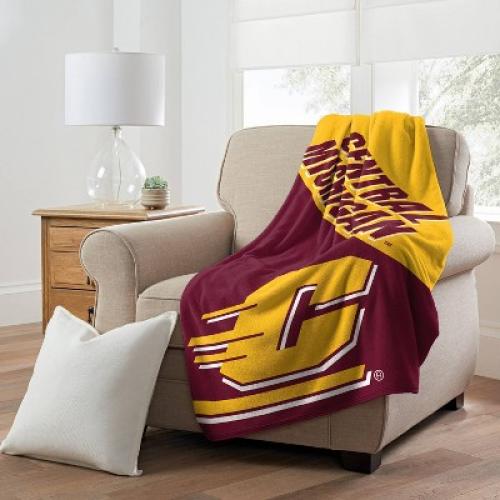 NCAA Central Michigan Chippewas 46x60 Micro Fleece Throw Blanket
