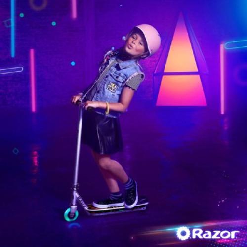 Razor Color Rave Electric Scooter - Black