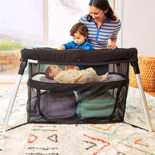 Munchkin Ultra-Lite 3-in-1 Playard, Crib and Bassinet - Black MAY HAVE MISSING PIECES
