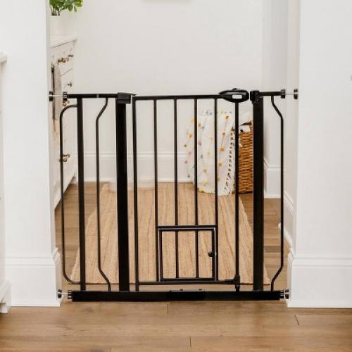 Carlson Pet Extra Wide Gate with Pet Door - Black