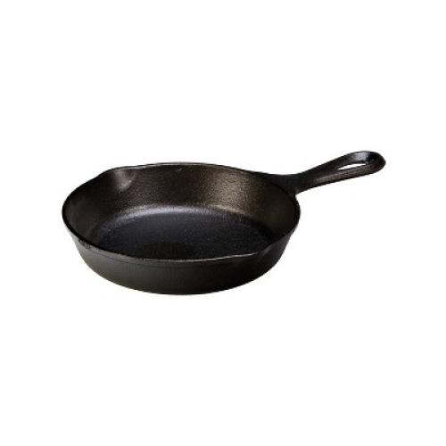 Lodge 6.5 Cast Iron Skillet: Oven & Broiler-Safe, Hand Wash, Gas & Induction Compatible, Black, 1.94 lbs ‼️USED ITEM‼️also scratches