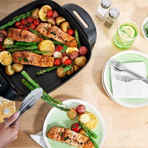 KitchenSmith by Bella 11x 11 Electric Skillet❗MAY HAVE MISSING PIECES/NEEDS CLEANING ❗