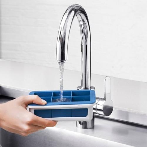 OXO Covered Ice Cube Tray Large Cubes: BPA-Free Silicone & Plastic, 6 Cavities, Dishwasher-Safe, Ice Mold with Lid