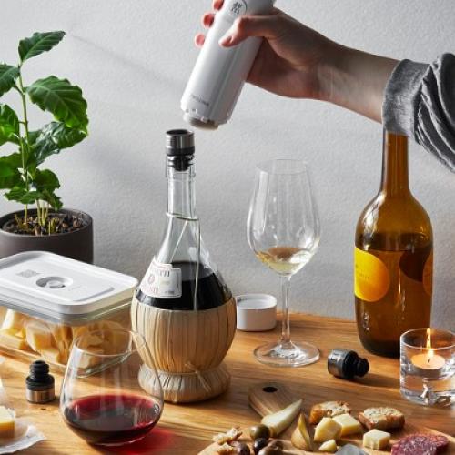 ZWILLING Fresh & Save Handheld Vacuum Sealer Machine for Easy Storage