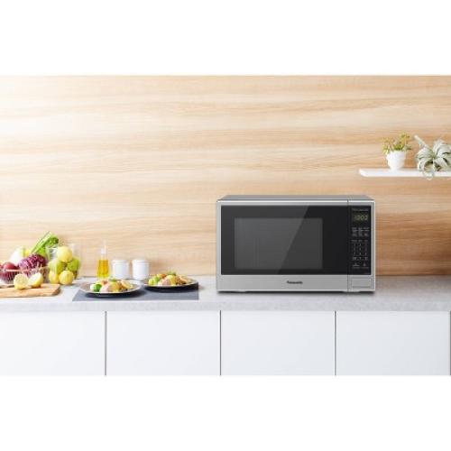 Panasonic 1.2 Inverter Microwave - Stainless Steel NN-SN67HS: Countertop, 1200W, 12 Programs, Digital Display