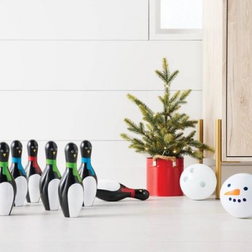 Product new, box inspected 12pc Penguin and Snowman Bowling Christmas Party Game Kit Black/White - Wondershop™