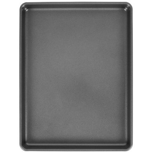 Wilton Ultra Bake Professional 12 x 16 Nonstick Large Baking Pan & 12 Plastic Cake Tray with Lid - Room Essentials™: BPA-Free Round Dessert & Bakery Tray, Dishwasher-Safe, Clear ( has an imperfection on plastic tray)