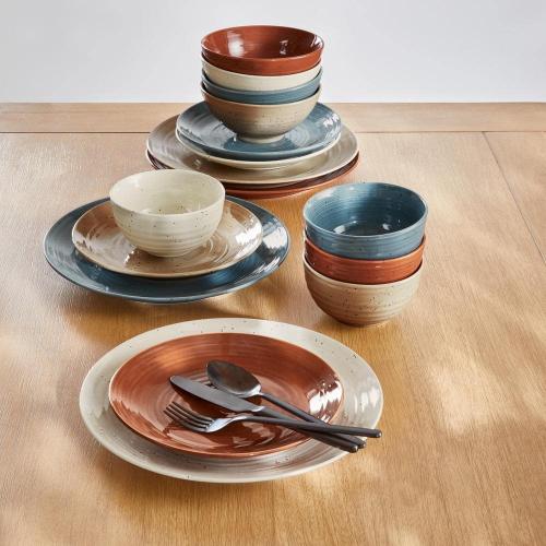 Siterra Painter's Palette 16-Piece Stoneware Dinnerware Set