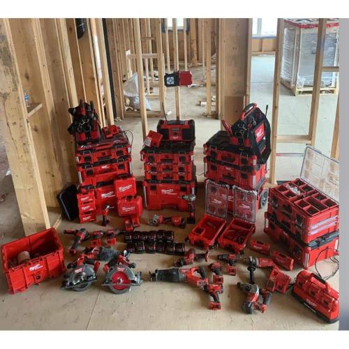 Milwaukee 15 in. PACKOUT Tote