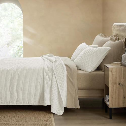 Wonderful Natural Linen Cotton Quilt - Skin-Friendly Breathable & Hypoallergenic Pre-Washed Quilt King, 3 Piece Wave Stitched White Bedding Set, All-Season Use Bedspread & Coverlet Bedding, 104x94