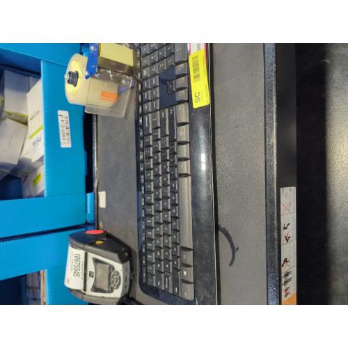 Microsoft PY9-00001 Wireless Desktop Keyboard & Mouse 850 - USB 2 - Black
