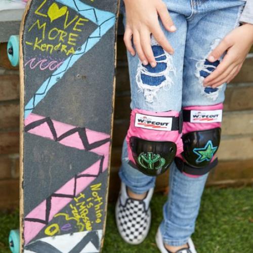 Wipeout 3Pk Pads, Pink, 13.8 Assembled Width, Youth 5