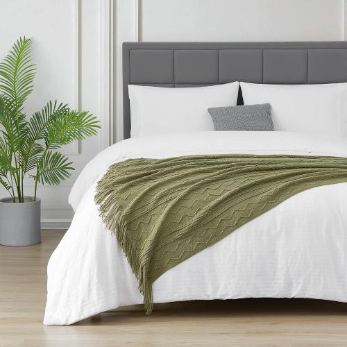 BOURINA Olive Throw Blanket 50x60 Inch Boho Knitted Soft Throw Sofa Blanket