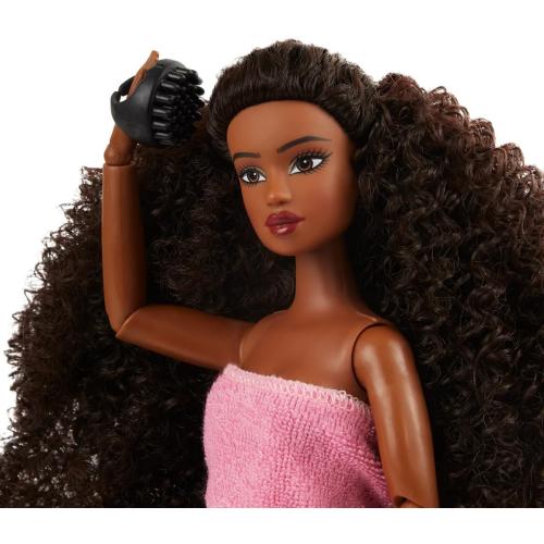 Naturalistas Paige 3 Fashion Doll with Wash Day Fashion Pack, 11.5 Inch Articulated Doll with Authentic Textured Hair, Poseable Collectible Doll for Kids Ages 3