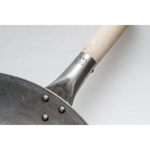 Craft Wok Traditional Hand Hammered Carbon Steel Pow Wok with Wooden and Steel Helper Handle (14 Inch, Round Bottom) / 731W88