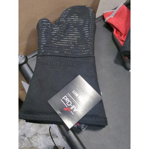 Set of 2 Color Black All-Clad Silicone Oven Mitt,