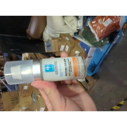 La Roche-Posay Anthelios AOX Daily Antioxidant Serum with SPF, Face Moisturizer with Sunscreen and Vitamin C & E, Oil Free Face Sunscreen for Sensitive Skin, Moisturizing Sun Protection
