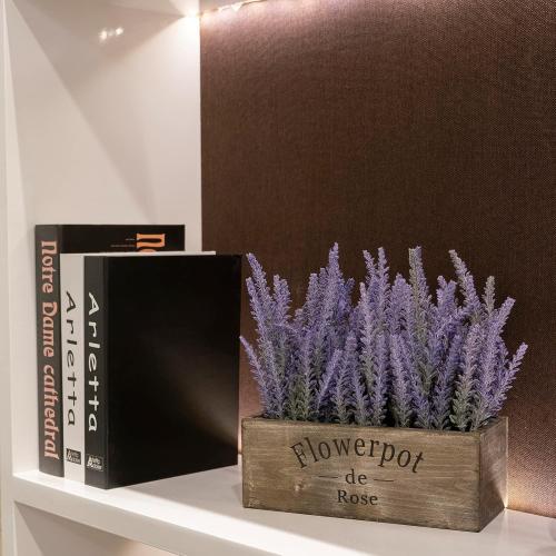 Velener Purple Artificial Lavender Flowers with Decorative Tray Wooden Box 9 Inches - Lifelike Faux Lavender Plants for Home and Office Decor, Fake Lavender Rustic Farmhouse Style