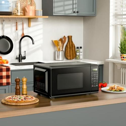 Mainstays 0.7 Cu ft Countertop Microwave Oven, 700 Watts, Black