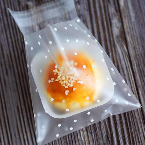 200 Pack DIY Self Adhesive Plastic Transparent Candy Cookie Gift Bag, 4 x 4 Reclosable White Polka Dot Self Sealing Packaging Bags, Chocolate Small Treat Party Birthday Wedding Halloween Christmas