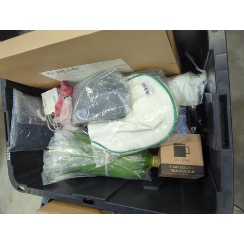 13766526 20 Item Mystery Box