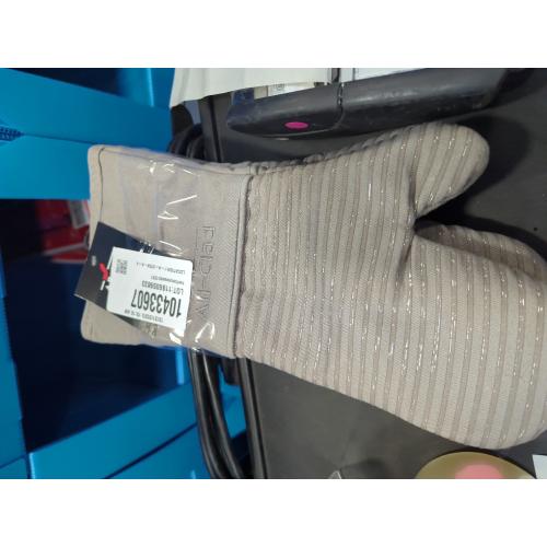 All-Clad Silicone Oven Mitt, 2-Pack, Cappuccino