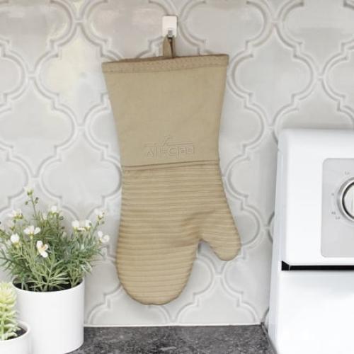Set of 2 Color beige All-Clad Silicone Oven Mitt,  Cappuccino