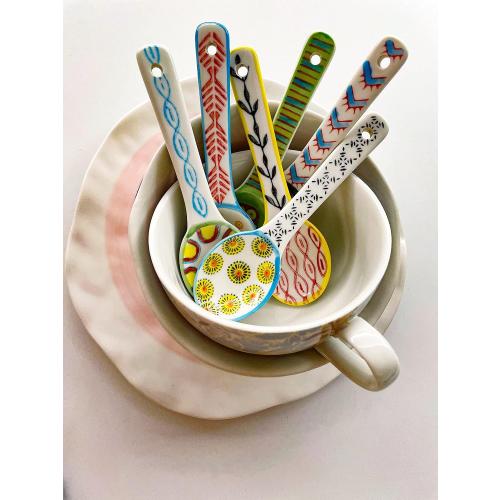 Ceramic Coffee Spoons Set of 6 – Multipurpose Teaspoons for Espresso/Tea/Dessert | Assorted Bright Colors, Lead-Free | Dishwasher/Microwave Safe | Cute Decorative Spoons for Kitchen & Gifts