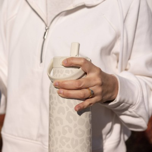 Simple Modern 34oz Mesa Leopard Water Bottle Cream missing straw