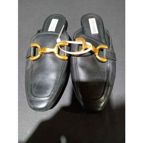 Steve Madden Women's Kandi Slip-on Loafer (See the picture for the size )