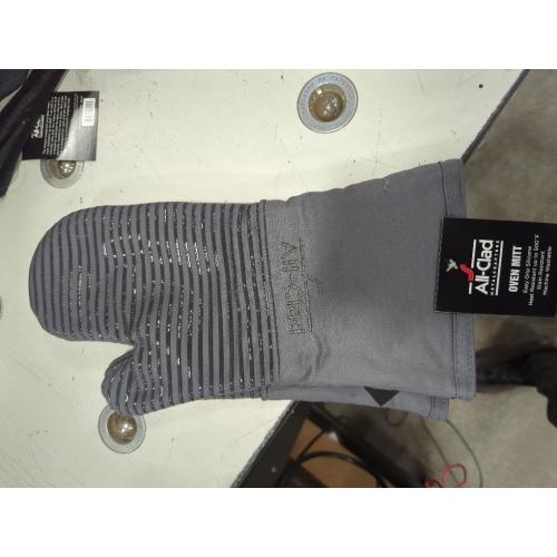 All-Clad Silicone Oven Mitts: Heat Resistant up to 500 Degrees - 100% Cotton & Silicone, 14x7 Oven Mitt for Kitchen and Barbeque, 2-Pack, Pewter