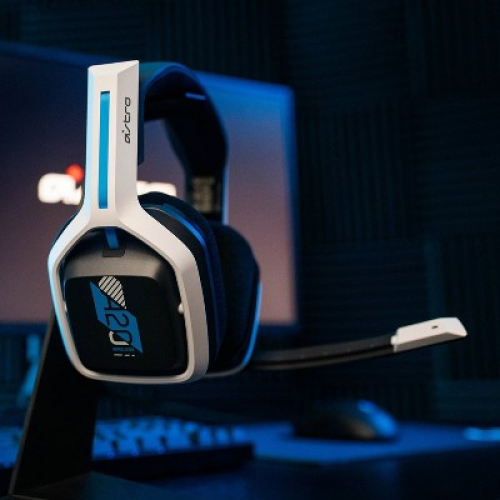 Used Astro A20 Bluetooth Wireless Gaming Headset for PlayStation 4/5