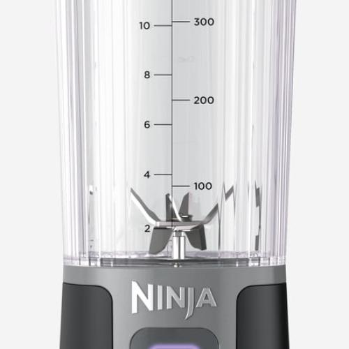 Ninja Blast 16 oz Portable Personal Blender with Leak Proof Lid and Easy Sip Spout, Smoothie Blender, Black BC100BK