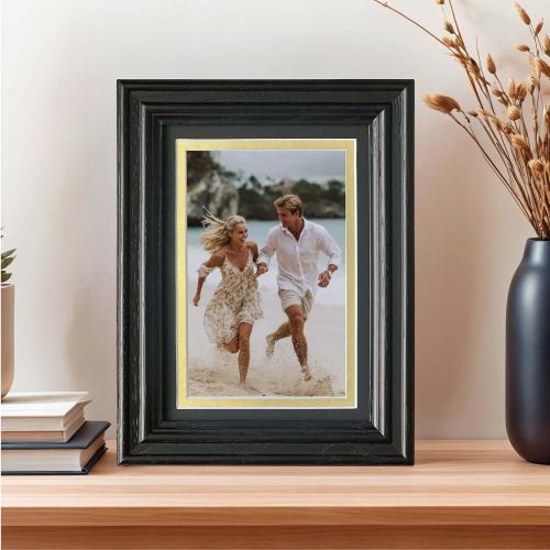 COLOR BROWN ❗❗5x7 USA Natural Oak Wood Picture Frame Matted to 4x6, 1 Pack | Thickened and Widened, Mortise & Tenon,Real HD Tempered Glass, Tabletop or Wall Mount Display Includes Wall Kit