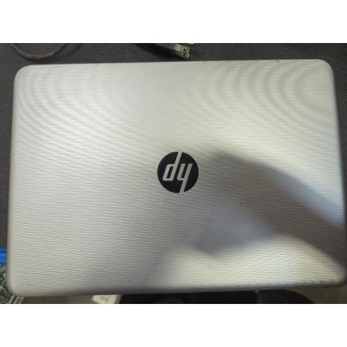 HP Notebook - 14-an012nr With Charger