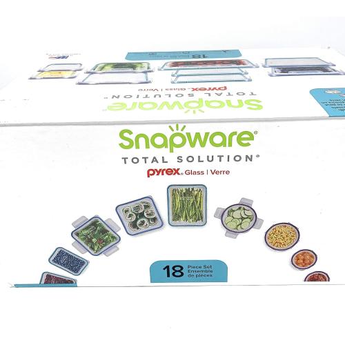 Snapware 18-piece Pyrex Glass Food Storage Set (Purple & Blue)